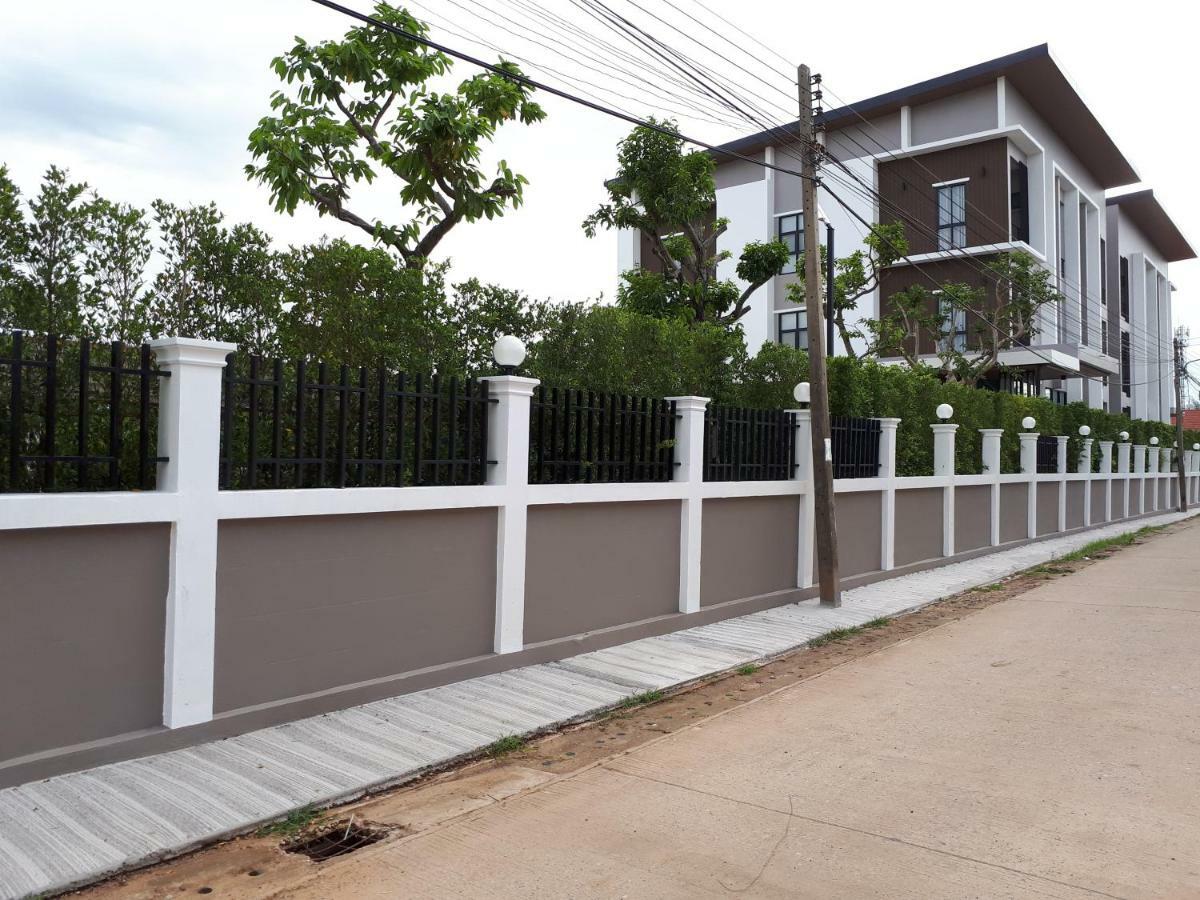 Baan Lita Aparthotel Phimai Exterior foto