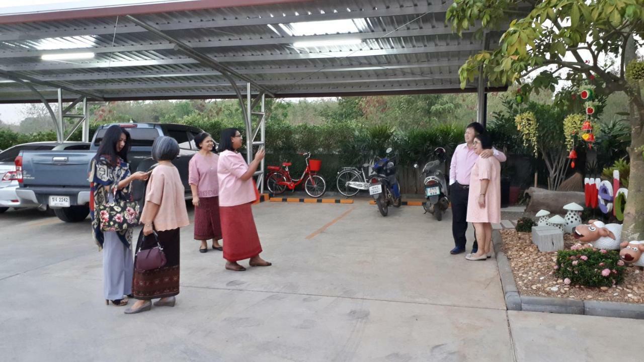 Baan Lita Aparthotel Phimai Exterior foto